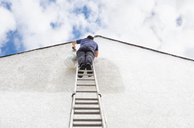 Peinture extérieure à Guérin — façades et ravalement